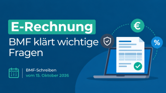 Laptop-mit Dokument-umgeben-von-eurozeichen-Prozentzeichen-und-grünem-Haken